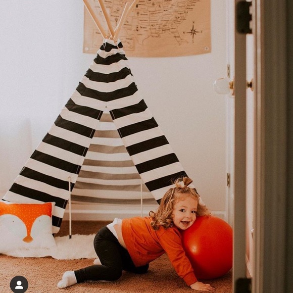 KIDS PLAYROOM TENT - Picture 2 of 3